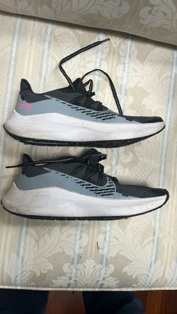 NikeAir Zoom Winflo 7 Shield 'Obisidian Mist  New Awww
