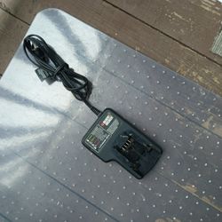 20 Volt Lithium Battery Charger, Black And Decker 😂