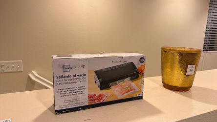 Vacuum sealer