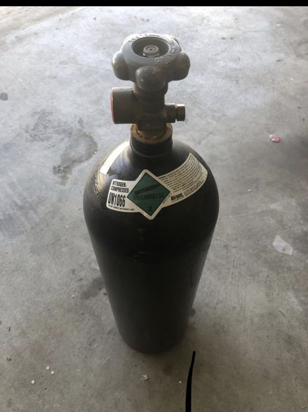 Nitrogen tank 27 inch tall full for Sale in Compton, CA OfferUp