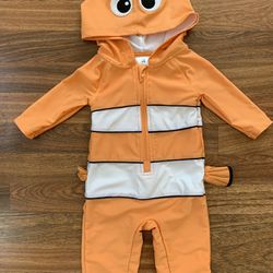 Disney Baby Finding Nemo Infant Swim Suit Size 6-9 Months Hooded Wet Suit Orange