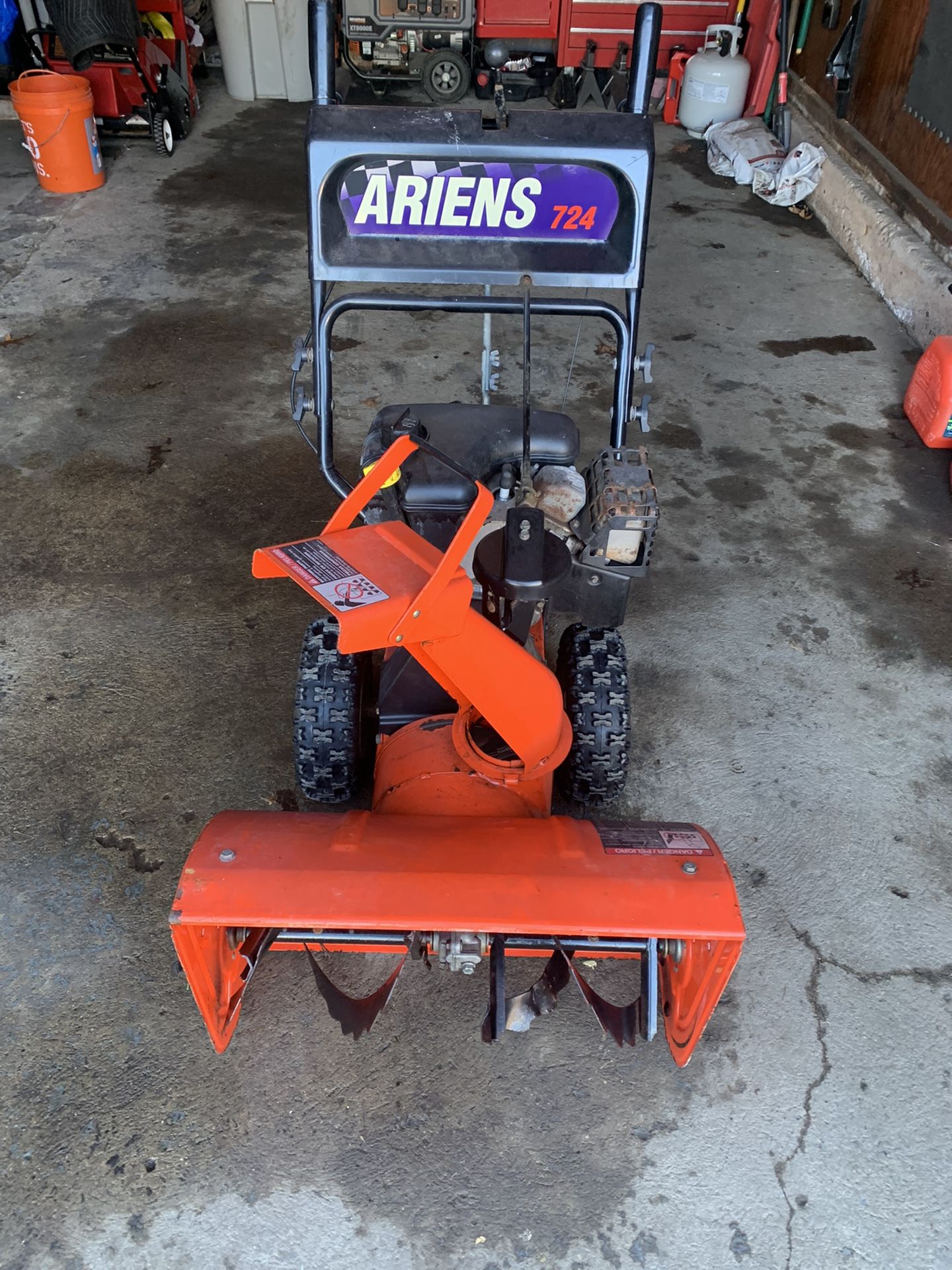 Ariens 724 snowblower With Electric Start for Sale in Bristol, CT OfferUp