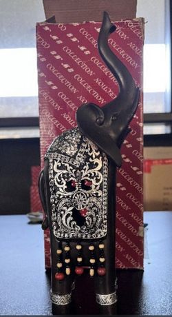 Black Elephant Figurines 