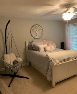 Full bed with storage trundle