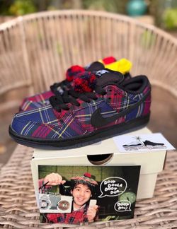 Nike SB Dunk Low Nardwuar Size 5, 5.5, 6