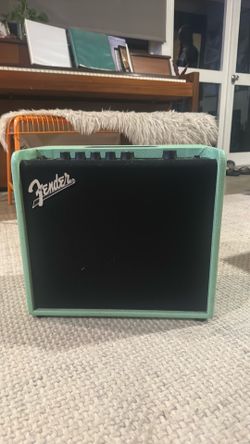 Fender mustang LT25
