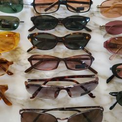 BCBG Sunglasses Never Worn Women Sunglasses. Everything For $40
