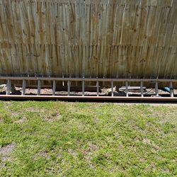 Werner 28’ Fiberglass Extension Ladder – Heavy Duty (300 lb)