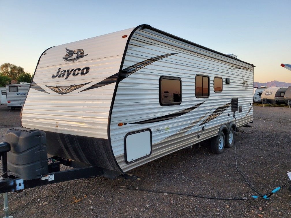 2020 Jayco 26ft Bunkhouse trailer sleeps 10  4200lb