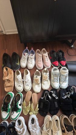 Mixed Lot of Women's Shoes SIZE 9 women/7.5 men