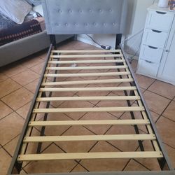 Twin Bed Frame N