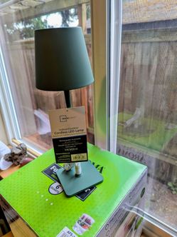 Cordless Computer Desk Lamp