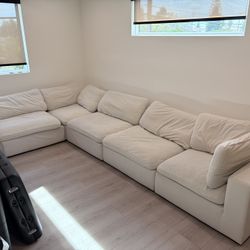 Meridian 5 piece Sectional 40 X 40 Fully Modular 