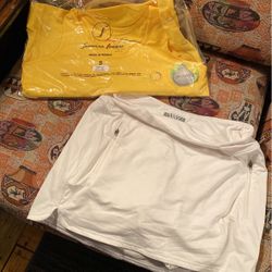 Small Level ware Skirt 30 Dollars Small New Tennis Shirt30 