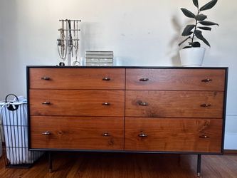 Beautiful Mid-Century Double Dresser - Excellent Condition
