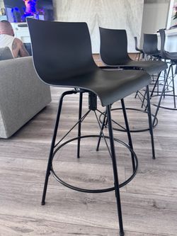 [YES, STILL AVAILABLE] Black Swivel kitchen Counter Bar Stools (26" Seat Height)