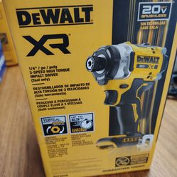 DeWalt XR high torque hex impact DCF860B