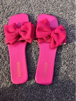 Pink Bow Sandals – Women’s Size 41 (US 9-9.5) – $12