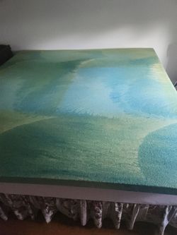 Bed topper