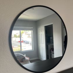 Round Mirror