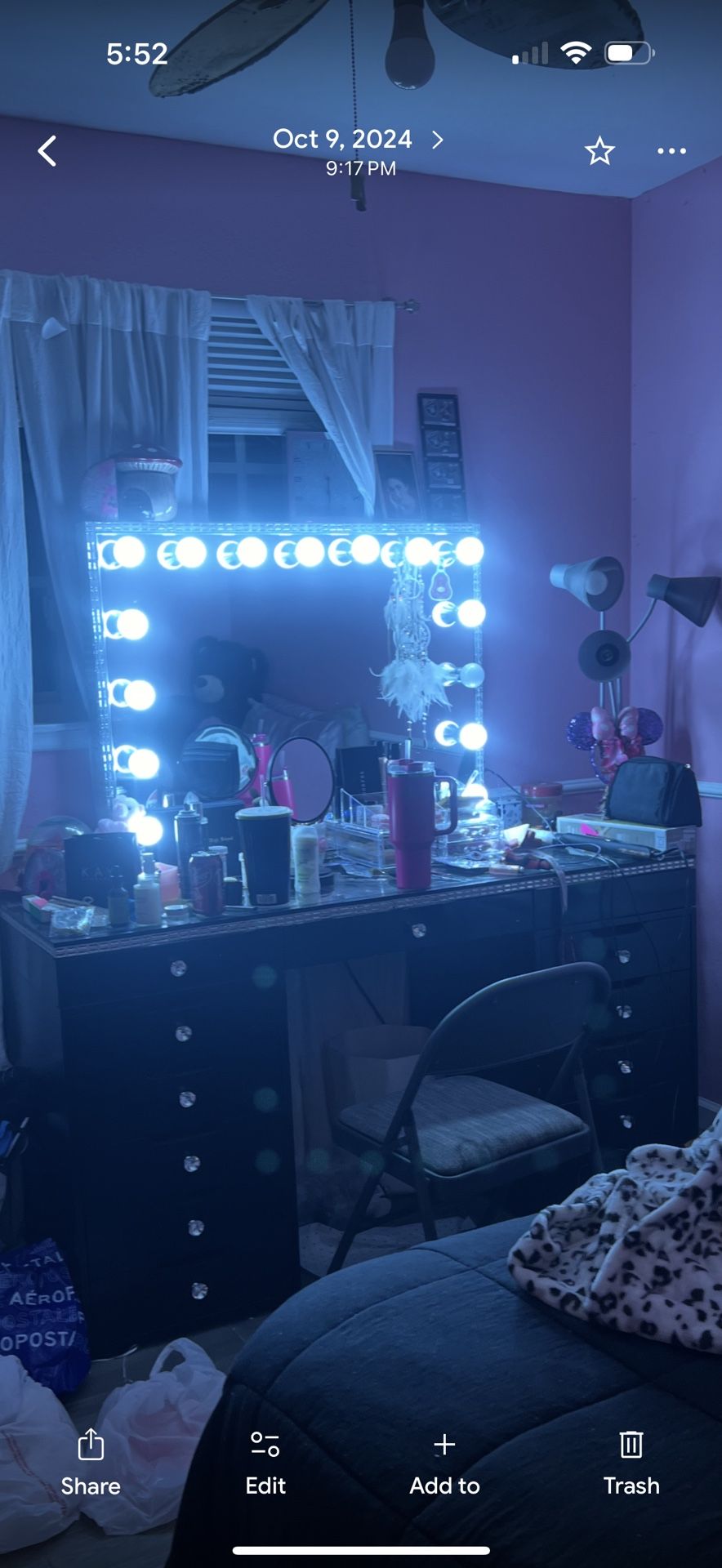 Diva Vanity