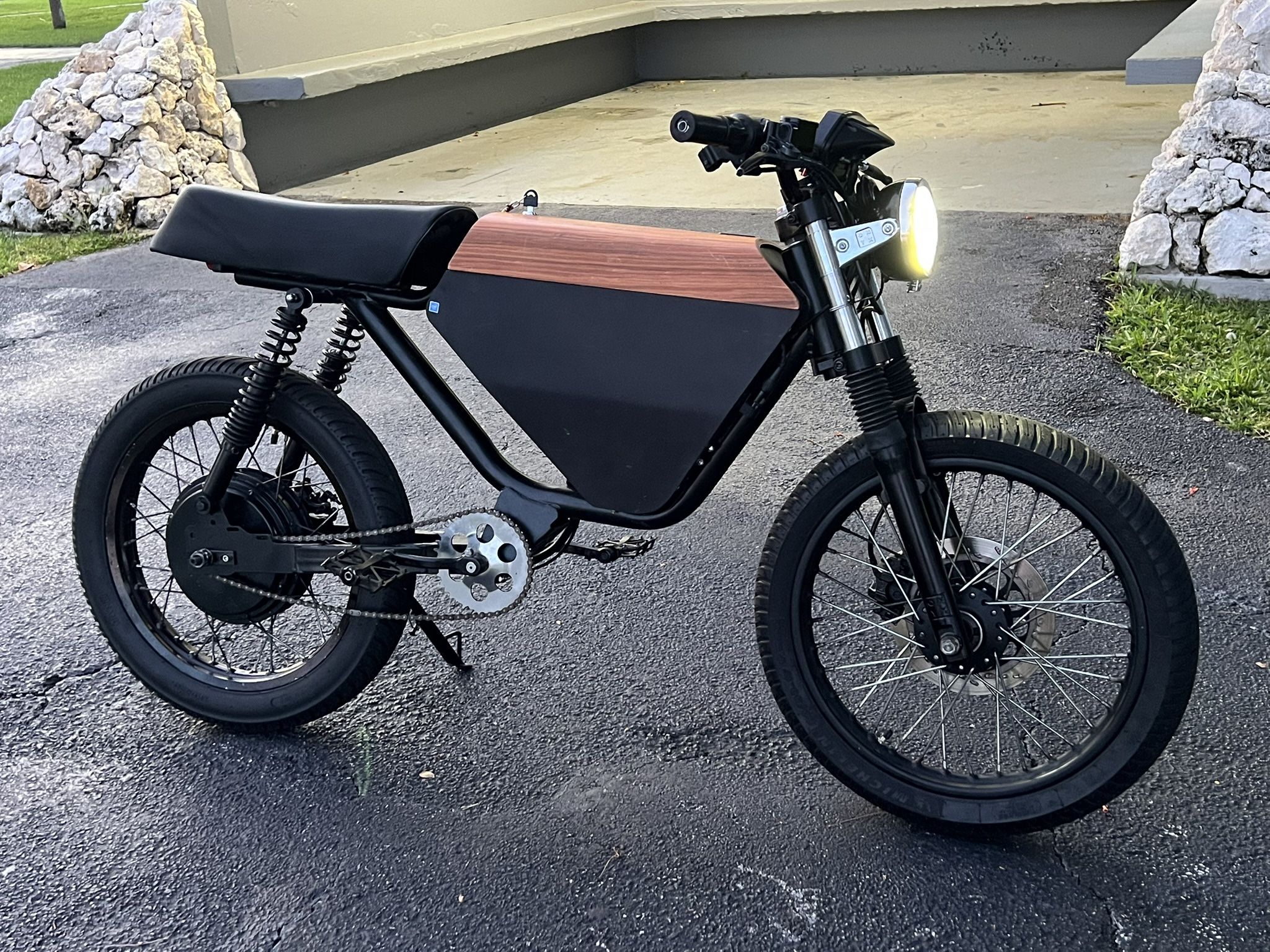 Onyx Rcr Electric Bike Moped Motorcycle