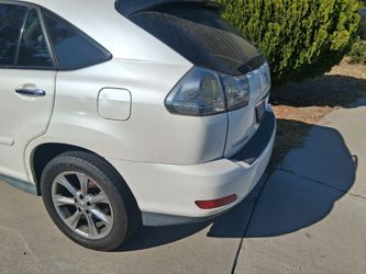 08 lexus suv
