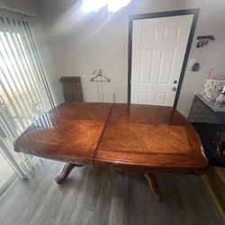 Dinings Table 