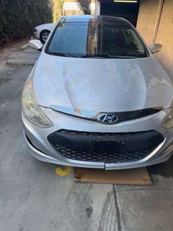 2014 Hyundai Sonata Hybrid Limited  Drives and Runs
