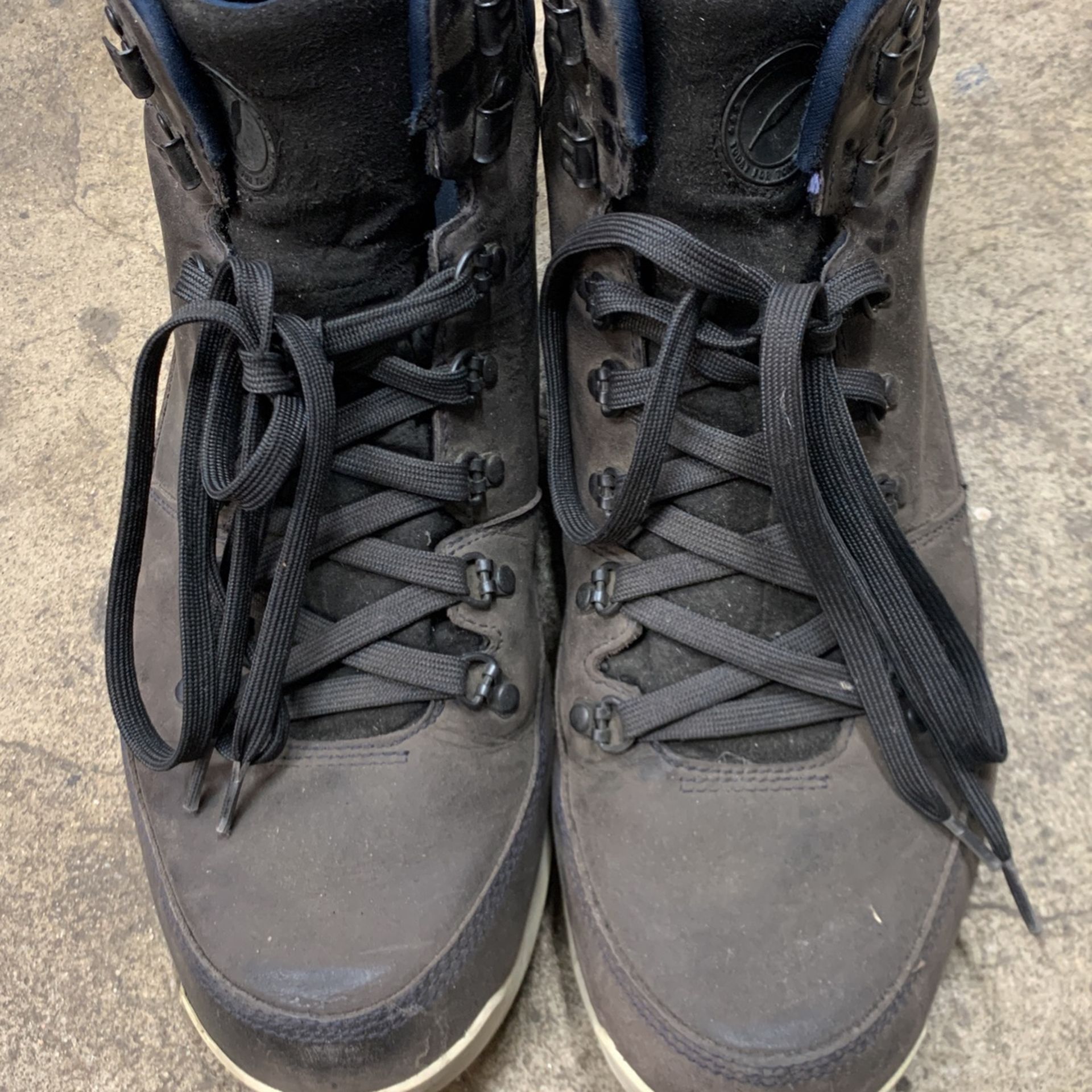 Mens Size 13 North Face Winter Boots