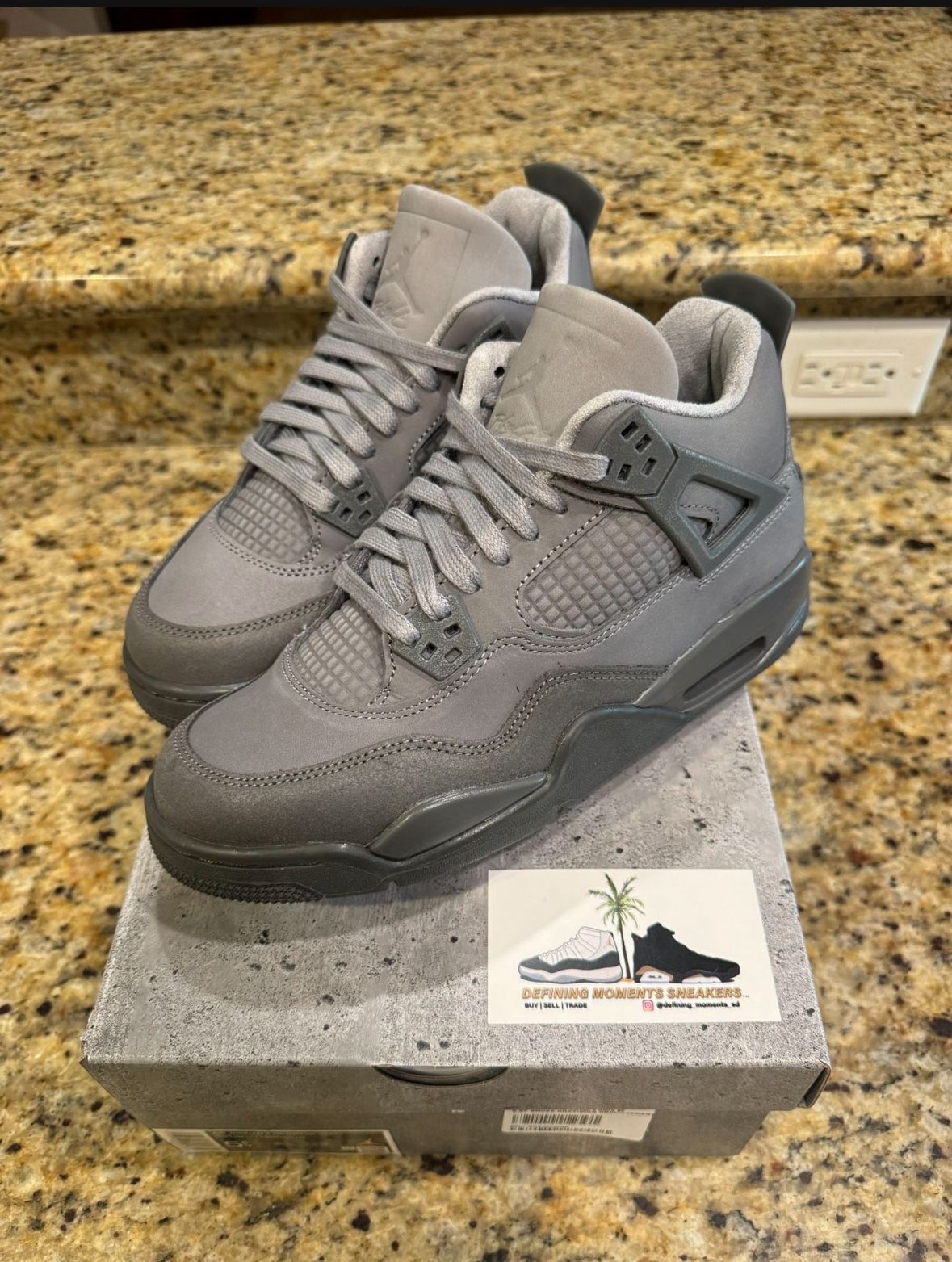 Jordan Retro 4 Wet Cement Size 10.5