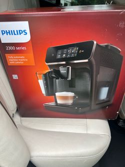 Philips 2300 Series Fully Automatic Espresso Machine with LatteGo