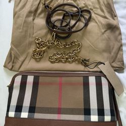 Burberry Purse 