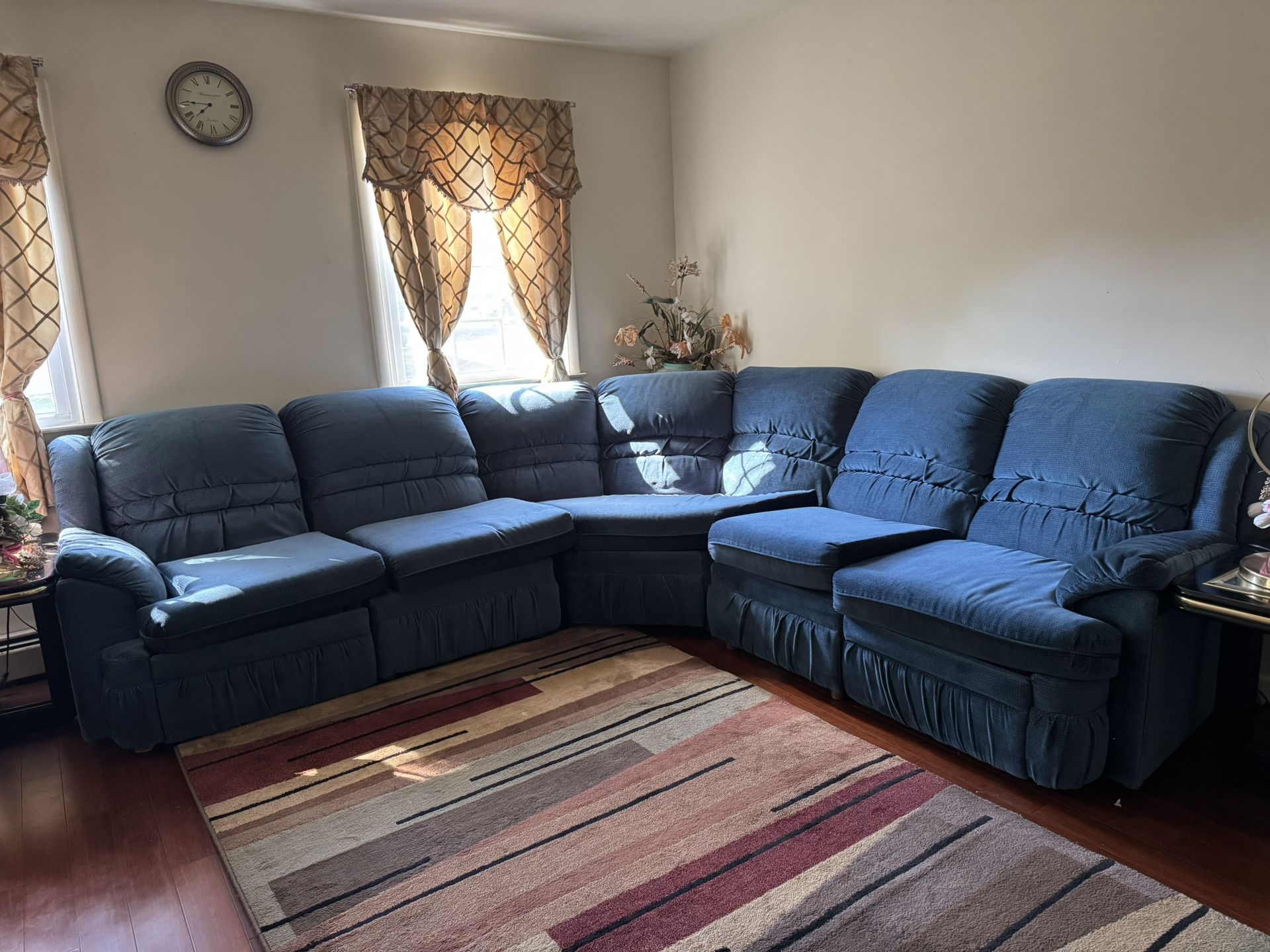 5pc Living Room Set. By Schwiger