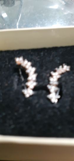 Diamond ear climbers