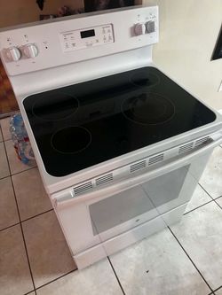GE Glass Top Oven- Good Working Condition