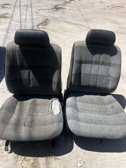 Nissan 720 parts