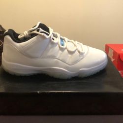 AIR JORDAN 11 RETRO LOW LEGEND BLUE 