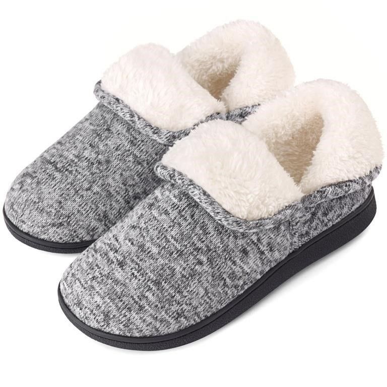 New 9 Women's Fuzzy Slippers Memory Foam Booties