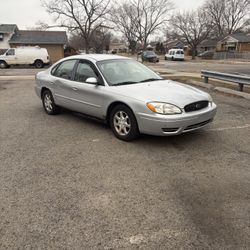 2006 Ford Taurus
