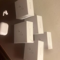 Apple Air Pods pro 2nd Generation {New}