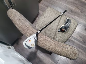 TaylorMade Rescue Hybrid