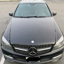 2011 Mercedes-Benz C300 Luxury
