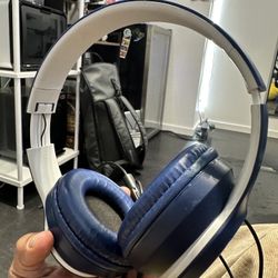 Headphone 