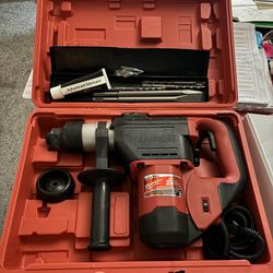Milwaukee Roto Hammer