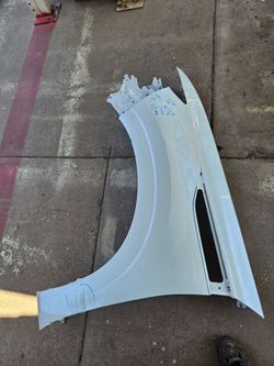 Infiniti QX80 left fender oem