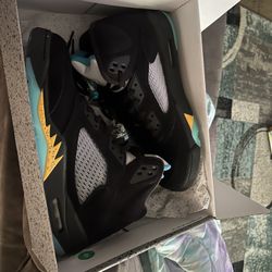 Jordan 5s 