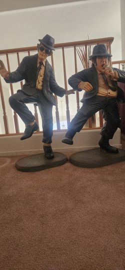 Blues Brothers statue