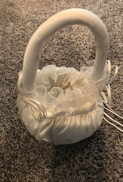 Flower girl basket. Best offer