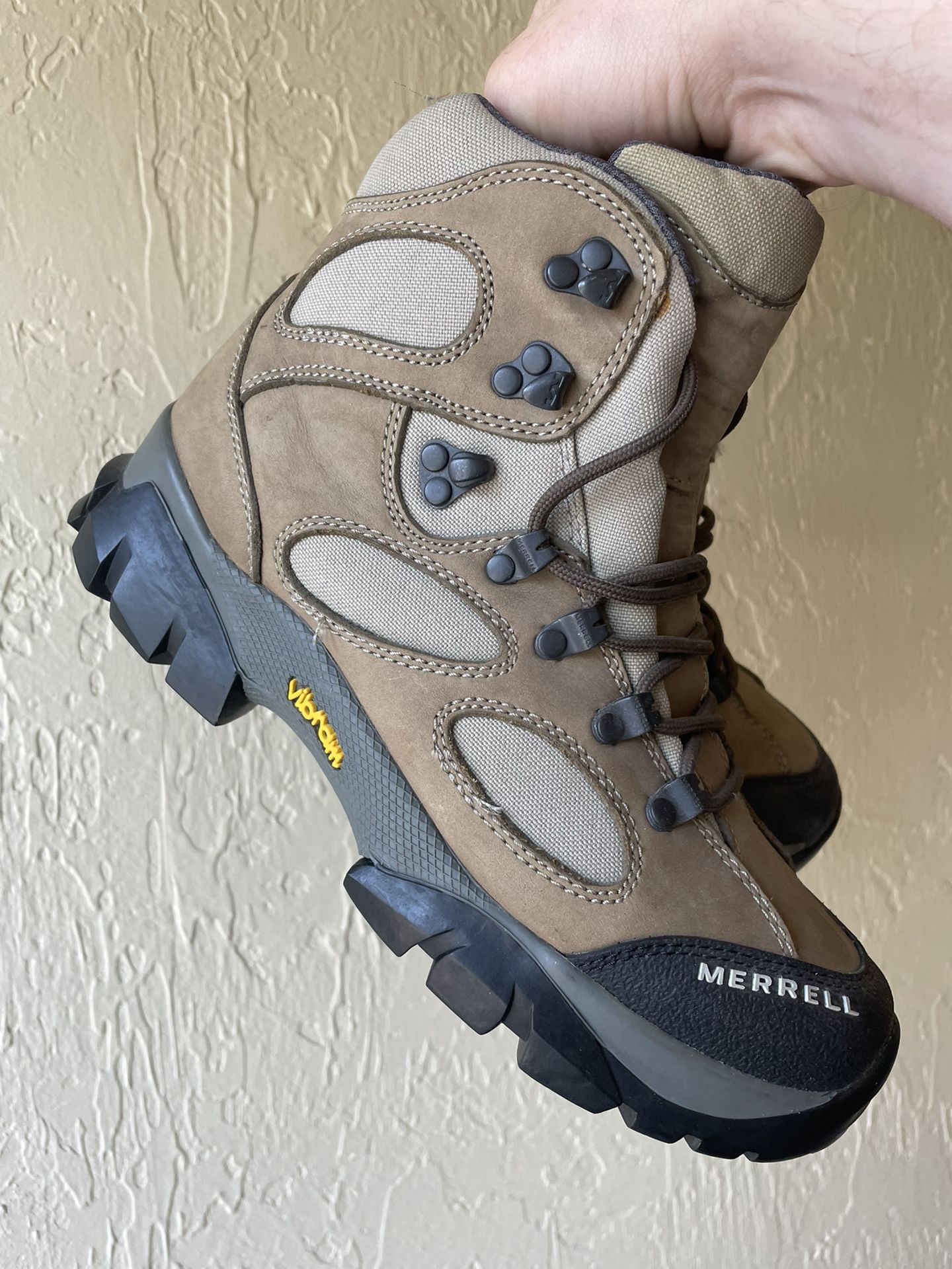 MERRELL Women’s Sz 8 Sawtooth Walnut Hiking Trail Boots Vibram Brown Workboots